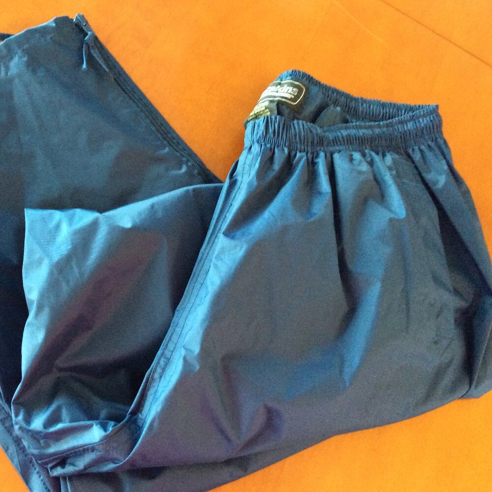 Men's Wetskins Size XXL. NWOT